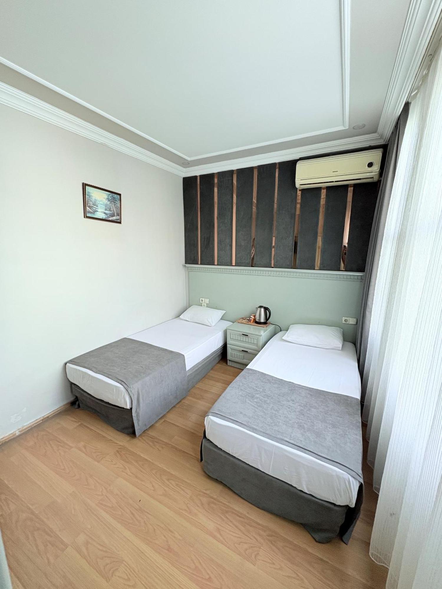 Grand Hurriyet Hotel Estambul Exterior foto