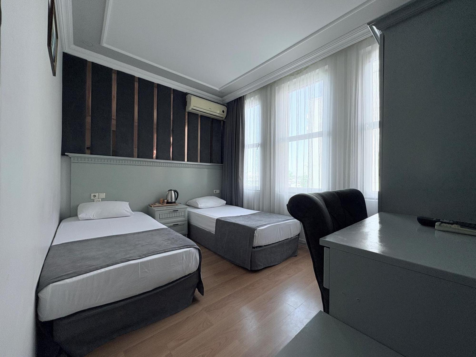 Grand Hurriyet Hotel Estambul Exterior foto
