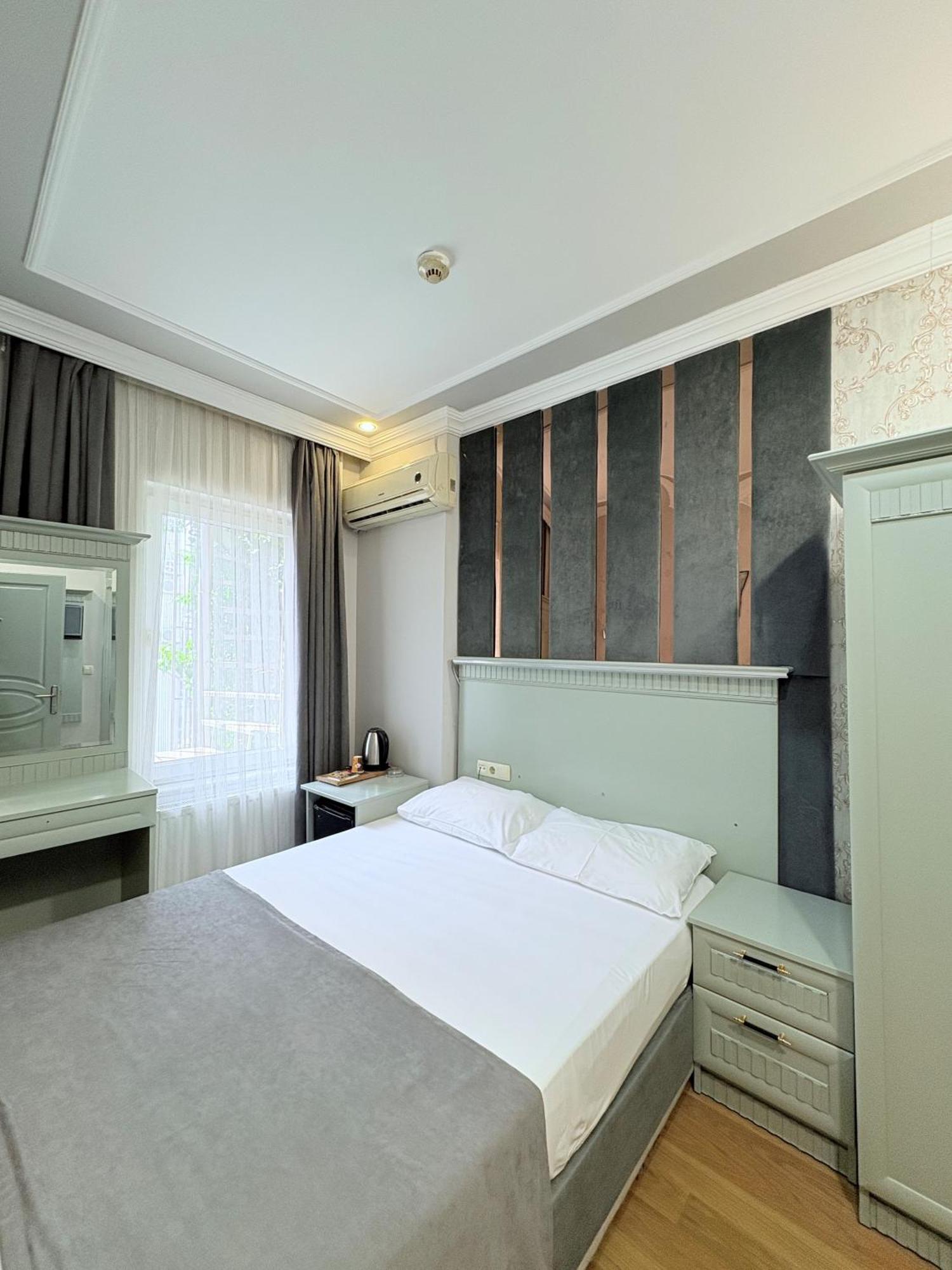 Grand Hurriyet Hotel Estambul Exterior foto